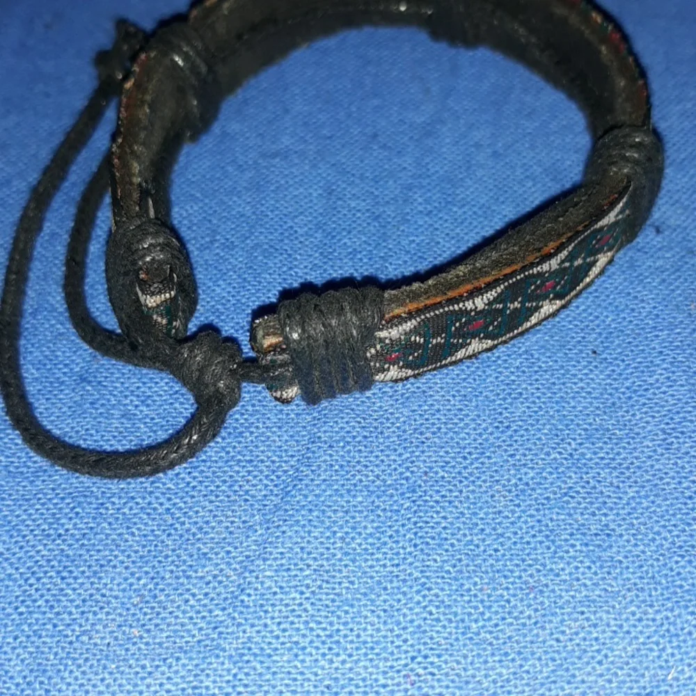 Bracelet - Picture 2 of 2